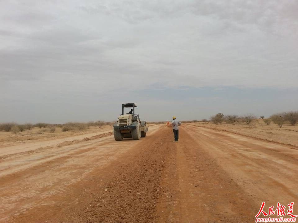 苏丹西部救国公路 架起中苏友谊之桥